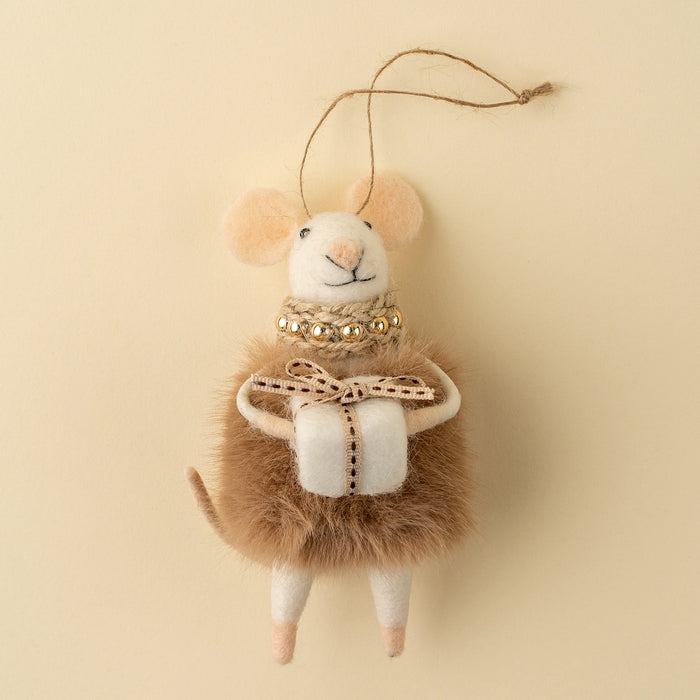 Holiday Mice - Gifting Gloria Mouse