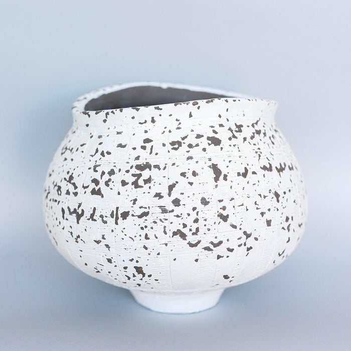 Distressed White Flower Pot