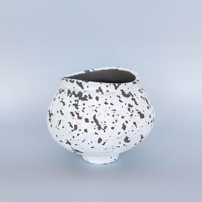 Distressed White Flower Pot